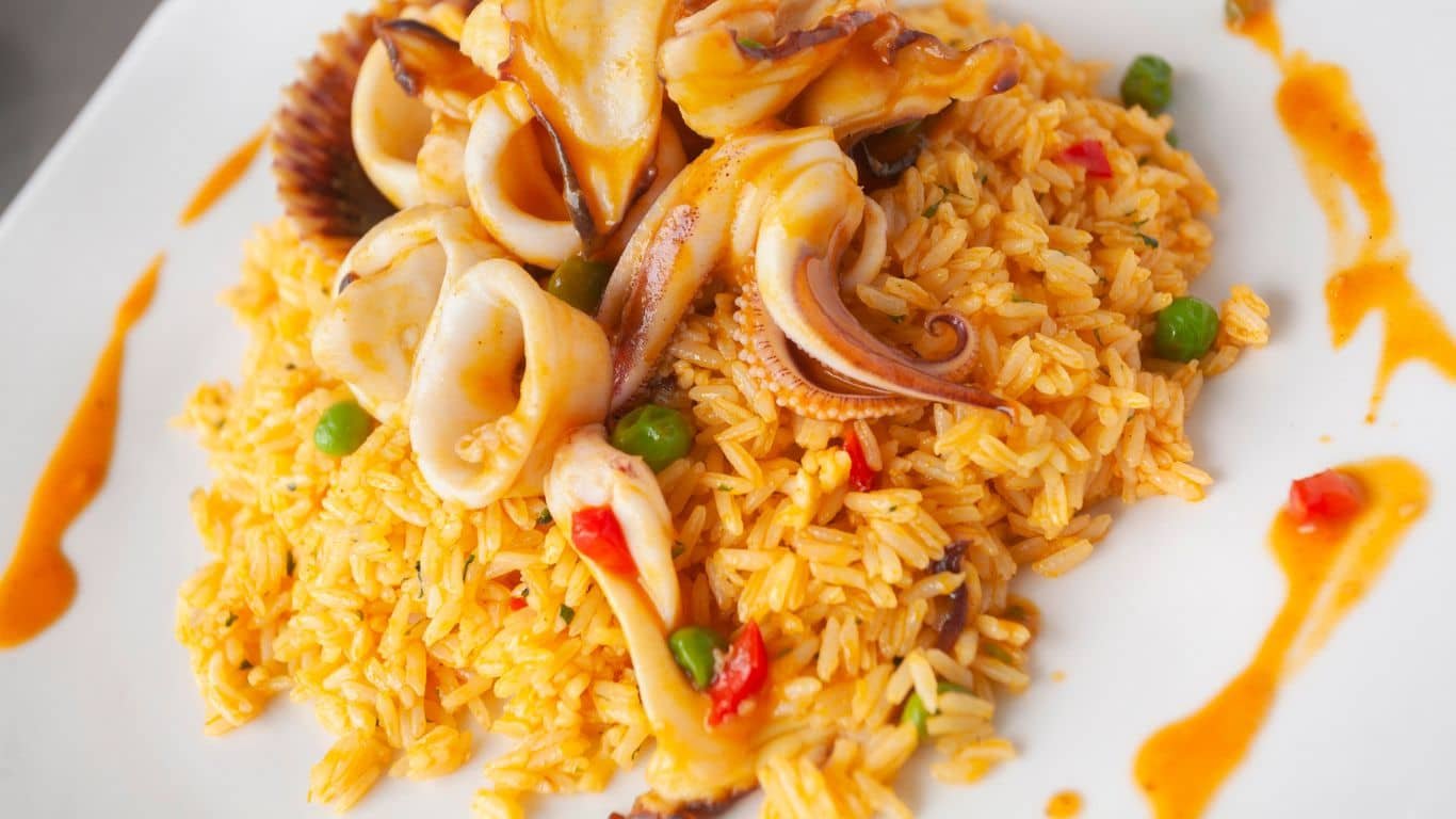 arroz con mariscos peruano